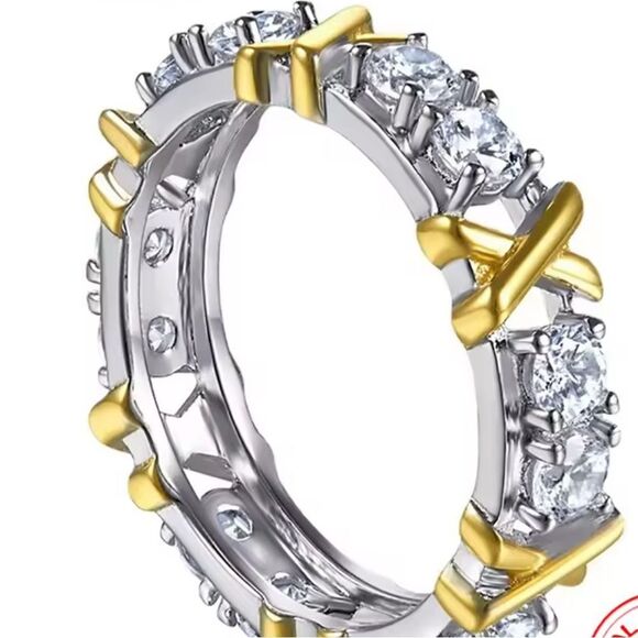 Luxurious Crystal-Embellished Bracelet - Picture 8 of 11